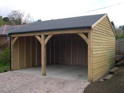 5.4m x 5.4m (18' x 18') 2 bay Carriage House
